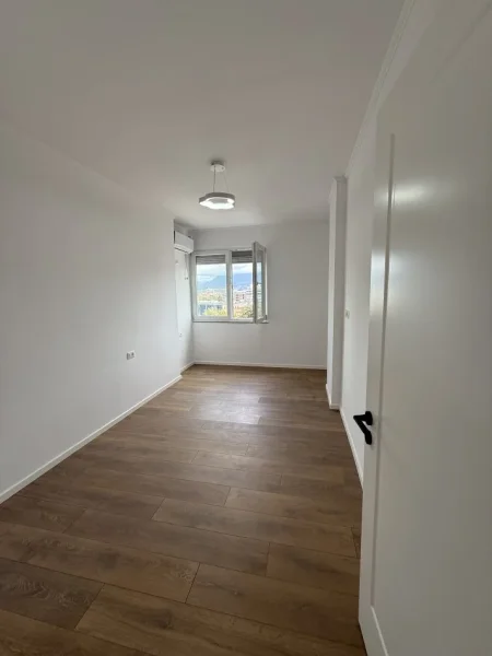 Tirane, shitet apartament 2+1 Kati 7, 93 m² 218.000 € (Rr.Haxhi Hysen Dalliu)