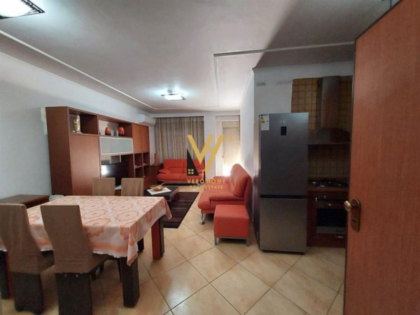 Tirane, jepet me qera apartament 1+1+Ballkon Kati 3, 74 m² 550 € (DELIJORGJI)
