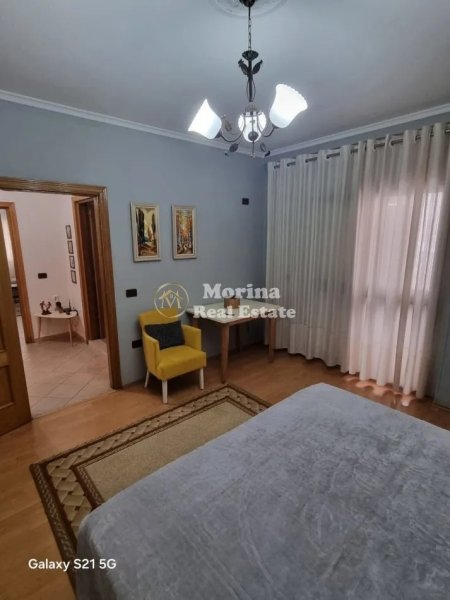 Tirane, jepet me qera apartament 1+1 Kati 2, 75 m² 600 € (Rruga Petro Nini Luarasi)