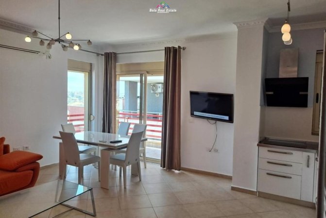 Tirane, jepet me qera apartament 2+1+Ballkon Kati 4, 110 m² 850 € (Rruga Peti)