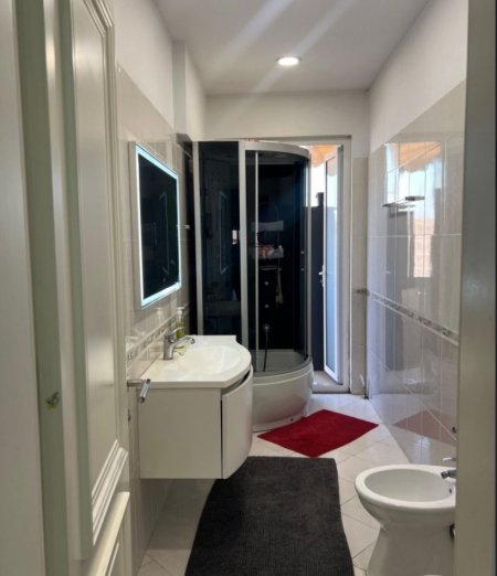 Tirane, jepet me qera apartament 2+1 Kati 8, 70 m² 550 € (ASTIR)