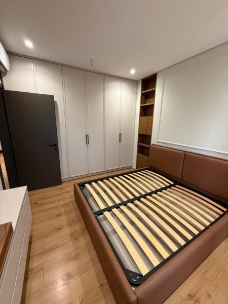 Tirane, jepet me qera apartament 2+1 Kati 2, 110 m² 1.700 € (TEG)