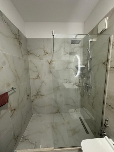 Tirane, jepet me qera apartament 2+1 Kati 8, 77 m² 1.000 € (zogu zi)