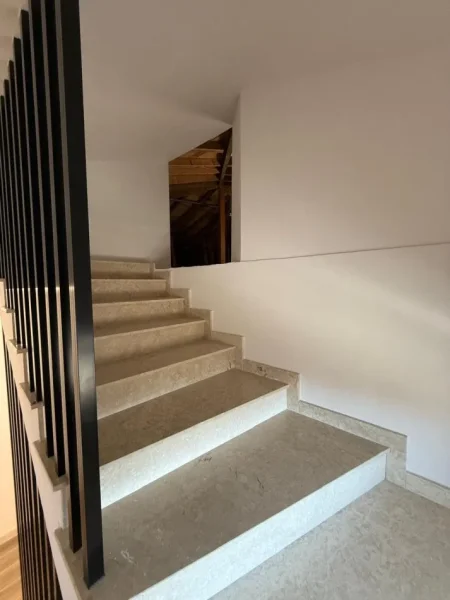 Durres, shitet Vile 3+1+Ballkon , 300 m² 420.000 € (Zona ish kenetes)