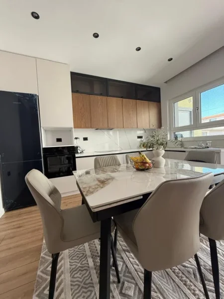 Durres, shitet Vile 3+1+Ballkon , 300 m² 420.000 € (Zona ish kenetes)