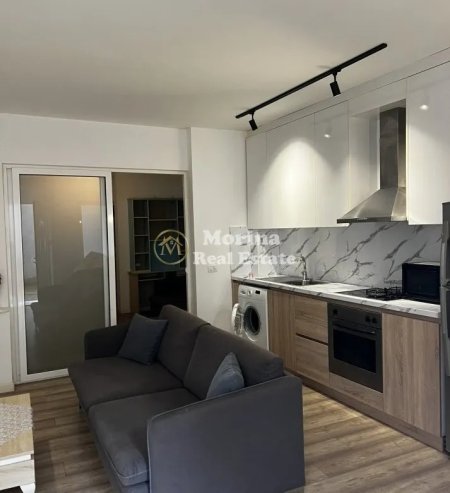 Tirane, jepet me qera apartament 1+1+Aneks Kati 1, 60 m² 500 € (Rruga Myrteza Topi)