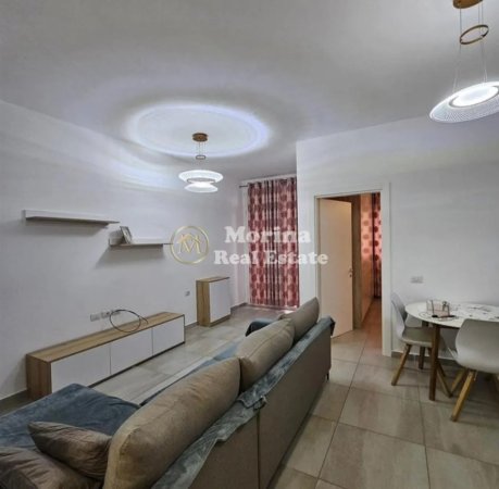 Tirane, jepet me qera apartament 1+1 Kati 2, 63 m² 500 € (Kopshti Botanik)
