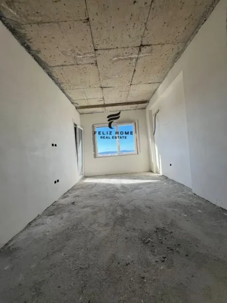 Tirane, shitet apartament 1+1 Kati 10, 53 m² 110.000 € (YZBERISHT)