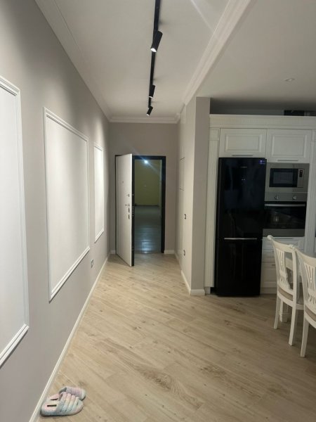 Durres, jepet me qera apartament 2+1+Ballkon Kati 2, 128 m² 1.000 € (Lagja 13 Plazh-Durres)