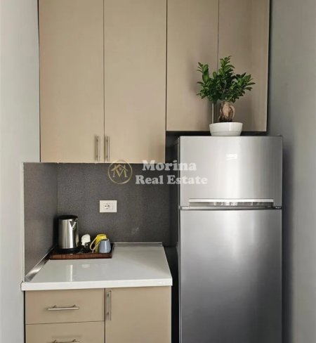 Tirane, jepet me qera apartament 1+1 Kati 1, 55 m² 700 € (Rruga fortuzi)