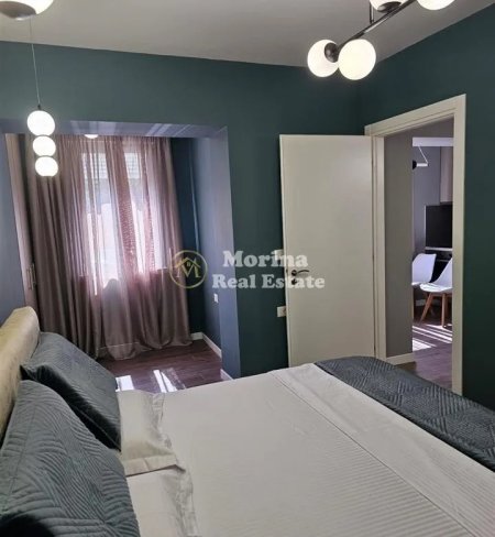 Tirane, jepet me qera apartament 1+1 Kati 1, 55 m² 700 € (Rruga fortuzi)