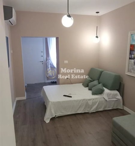 Tirane, jepet me qera garsonier Kati 1, 35 m² 400 € (Rruga Fortuzi)