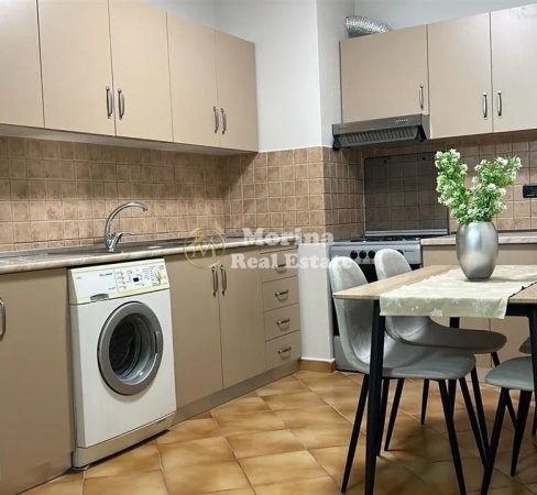 Tirane, jepet me qera apartament 1+1+Ballkon Kati 7, 65 m² 800 € (Rruga Sami Frasheri)