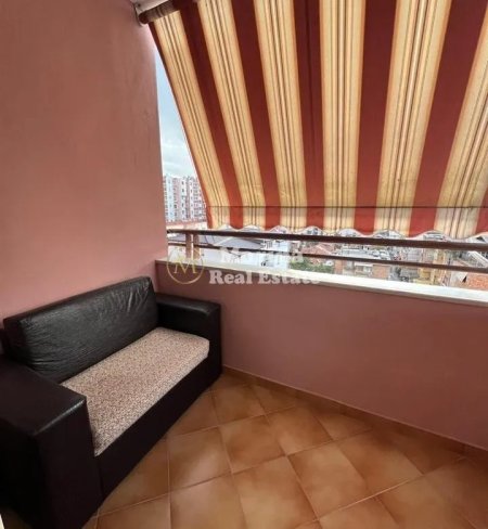 Tirane, jepet me qera apartament 1+1+Ballkon Kati 7, 65 m² 800 € (Rruga Sami Frasheri)