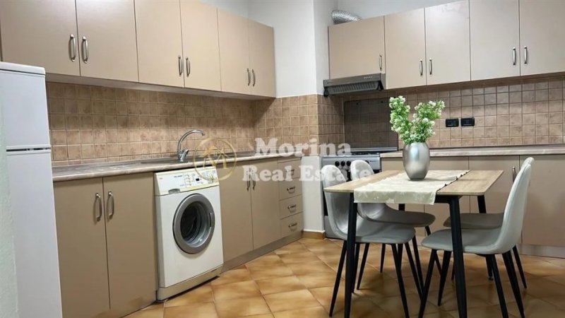 Tirane, jepet me qera apartament 1+1+Ballkon Kati 7, 65 m² 800 € (Rruga Sami Frasheri)