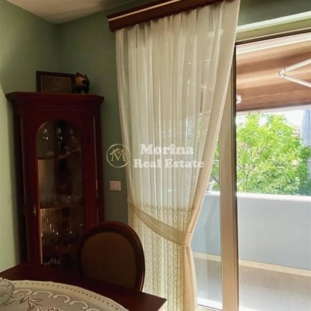 Tirane, jepet me qera apartament 2+1 Kati 4, 100 m² 800 € (Rruga e Kavajes)