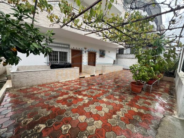 Tirane, shitet shtepi 5+1+Ballkon Kati 3, 367 m² 310.000 € (Misto Mame)