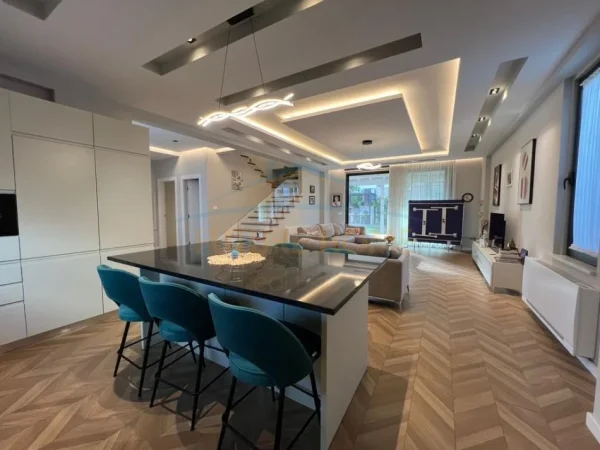 Gjiri Lalezit | Hamallaj, shitet Vile , 728 m² 1.600.000 € (Shitet, Vilë individuale San Pietro Residence, Gjiri I Lalëzit.)