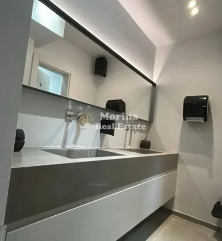 Tirane, shitet lokal , 150 m² 330.000 € (Ali Demi)