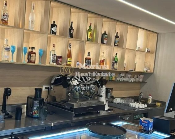 Tirane, shitet lokal , 150 m² 330.000 € (Ali Demi)