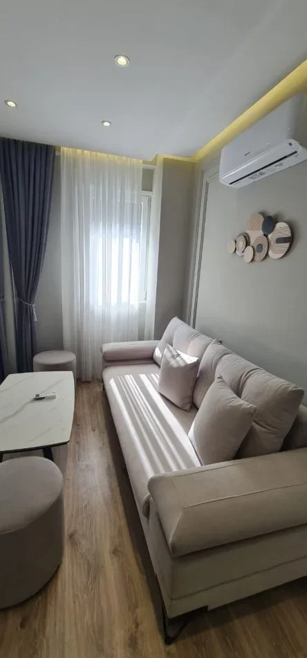Tirane, jepet me qera apartament 1+1 Kati 4, 70 m² 550 € 