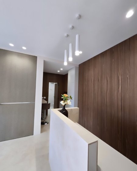 Tirane, shitet 2+1 , 86 m² 