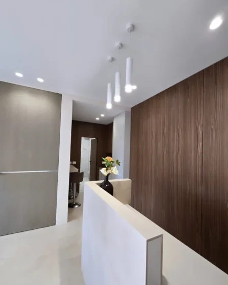 Tirane, shitet 2+1 , 86 m² 