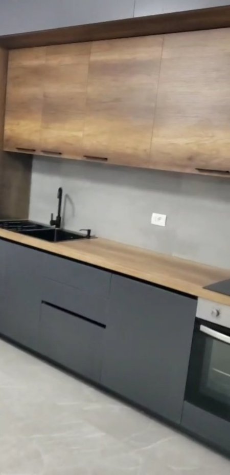 Tirane, jepet me qera apartament 2+1+Ballkon Kati 4, 110 m² 550 € (Ali Shefqeti)