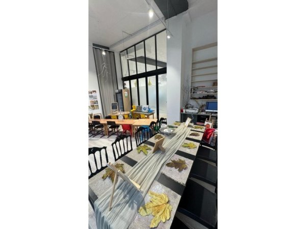 Tirane, jepet me qera ambjent biznesi Kati 0, 110 m² 1.500 € 