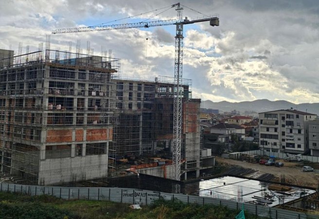 Tirane, shitet apartament 2+1 Kati 8,në PORCELAN PAGESA ME 2 KESTE . SIP 98 m² çmimi : 144.500 €