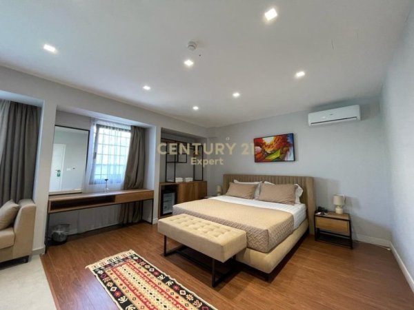 Tirane, jepet me qera hotel , 241 m² 6.500 € 