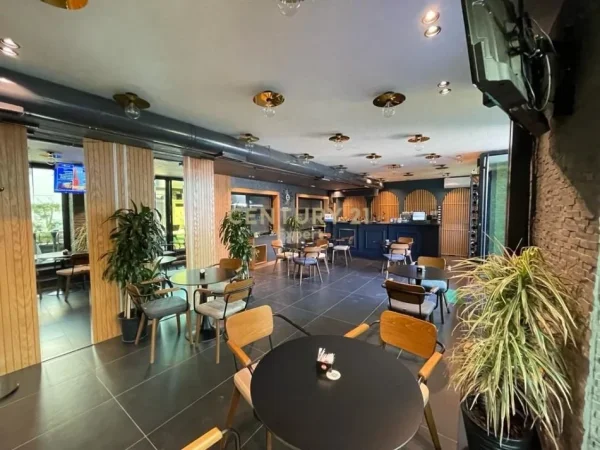 Tirane, jepet me qera hotel , 241 m² 6.500 € 