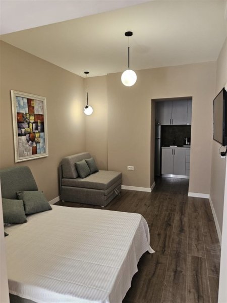 Tirane, jepet me qera garsonier Kati 1, 35 m² 400 € (Ministria e Drejtesis ,Rruga Fortuzi)