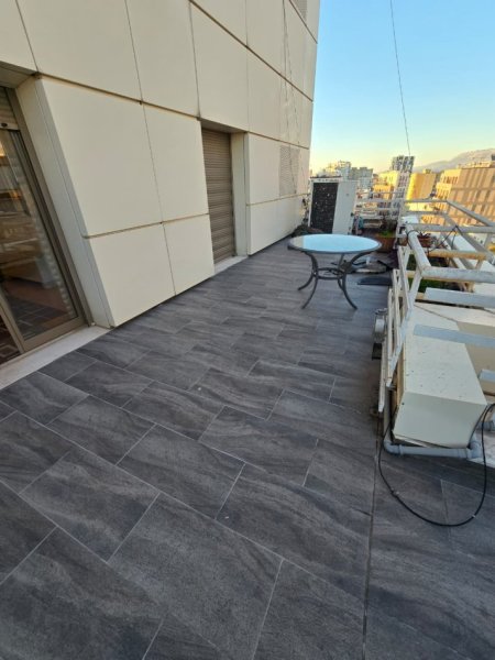 Tirane, jepet me qera zyre Kati 9, 105 m² 1100 € (Sheshi Skënderbej)