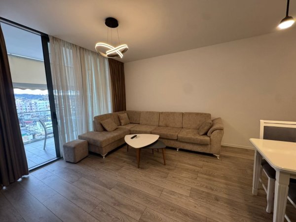 Tirane, jepet me qera apartament 2+1+Ballkon Kati 8, 110 m² 850 € 