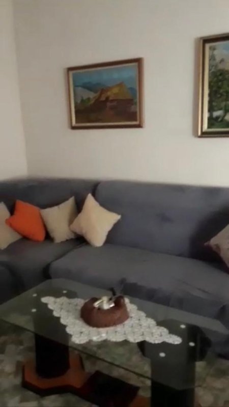 Tirane, jepet me qera apartament 1+1+BLK Kati 5, 73 m² 35.000 Leke (Rruga Ferit Xhajko)