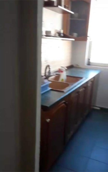 Tirane, jepet me qera apartament 1+1+BLK Kati 5, 73 m² 35.000 Leke (Rruga Ferit Xhajko)