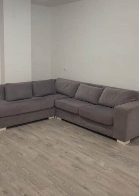 Tirane, jepet me qera apartament 1+1 Kati 5, 67 m² 30.000 Leke