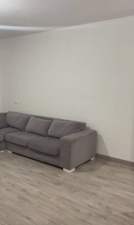 Tirane, jepet me qera apartament 1+1 Kati 5, 67 m² 30.000 Leke