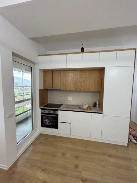 Tirane, jepet me qera apartament 1+1 Kati 5, 60 m² 300 Euro (Rruga Jordan Misja,Kompleksi kontakt)