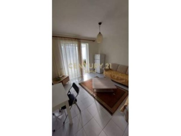 Tirane, jepet me qera apartament 2+1+BLK Kati 3, 74 m² 400 Euro (Brryli)