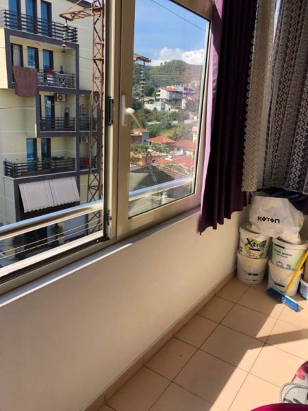 Tirane, jepet me qera apartament 1+1+BLK Kati 4, 72 m² 40.000 Leke (Rruga e Zalit)
