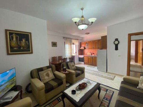 Tirane, jepet me qera apartament 1+1+A+BLK Kati 6, 65 m² 330 Euro (Rruga Xhanfize Keko)