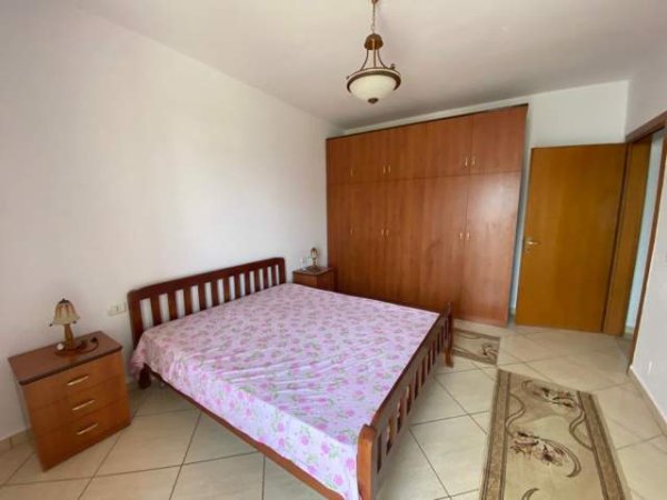 Tirane, jepet me qera apartament 1+1+A+BLK Kati 6, 65 m² 330 Euro (Rruga Xhanfize Keko)