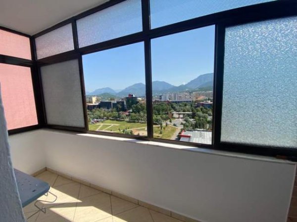 Tirane, jepet me qera apartament 1+1+A+BLK Kati 6, 65 m² 330 Euro (Rruga Xhanfize Keko)