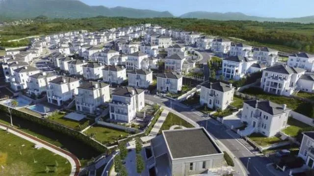 Tirane, shitet Vile 2 Katshe Kati 2, 517 m² 1.500.000 Euro (Rolling Hills, Lunder)
