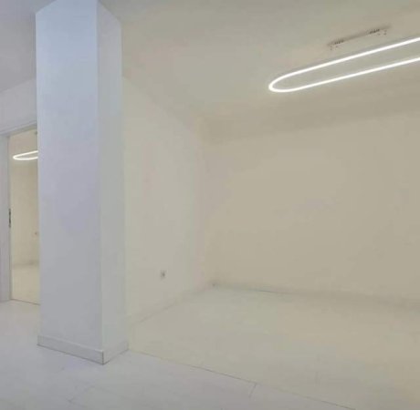 Tirane, shes ambjent biznesi 50 m² 158.000 Euro (Zogu i Zi)