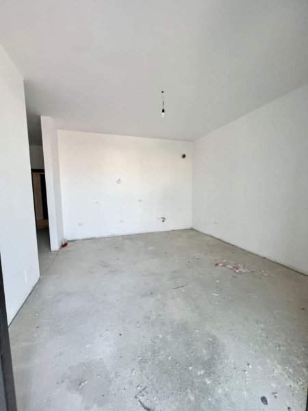 Tirane, shes apartament 2+1 91 m² 145.000 Euro (Ish Uzina Dinamo, buze Unazes se Vogel)