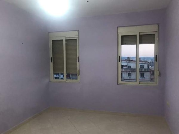 Tirane, shitet apartament 2+1+BLK Kati 4, 100 m² 92.000 Euro (Rruga e Teleferikut, zona Freskut Tirane)