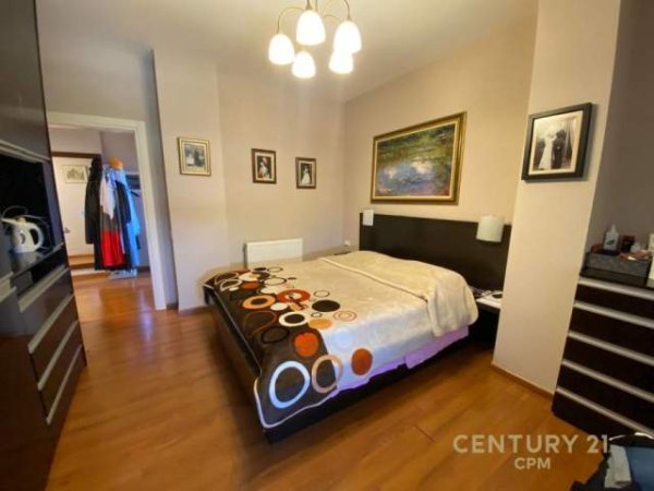 Tirane, shes apartament 2+1 Kati 6, 200.000 Euro (kodra e diellit)